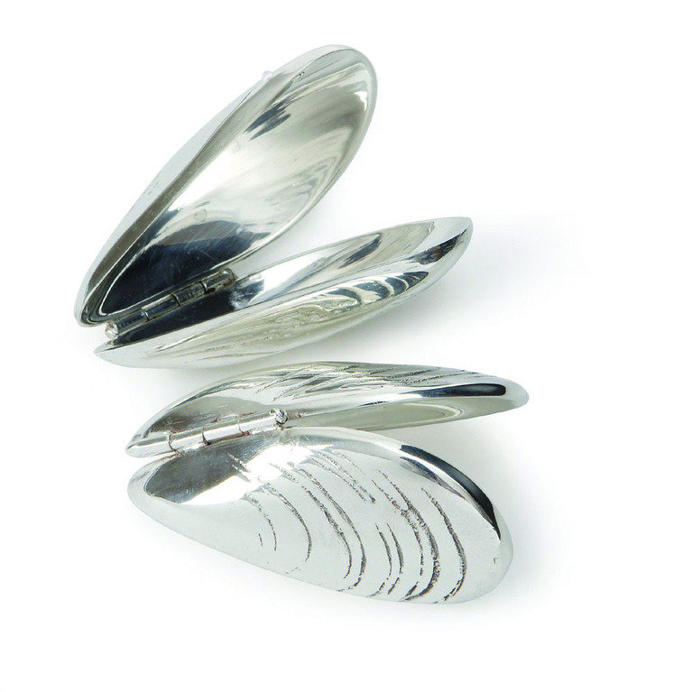 Silver Plated Mussel Eaters 